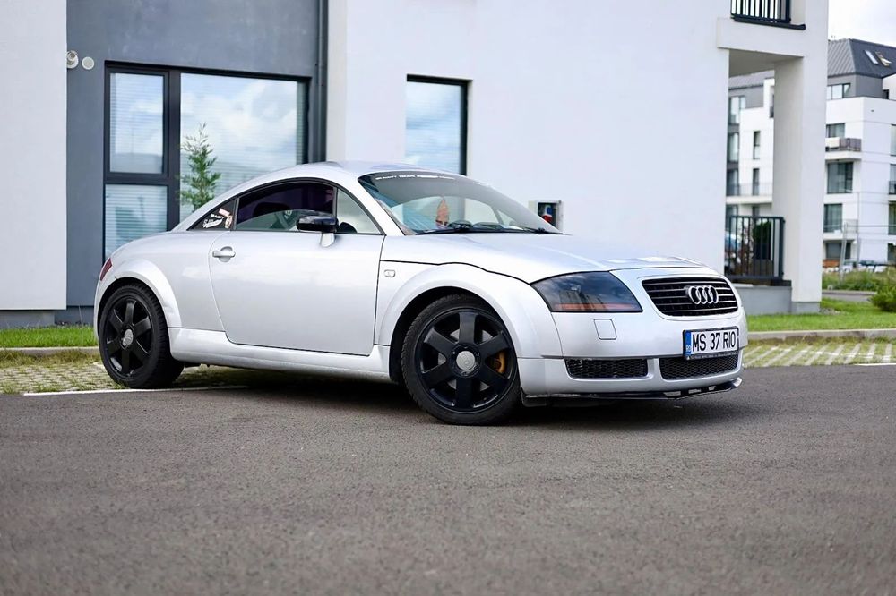 Audi TT Vând Audi TT 8N