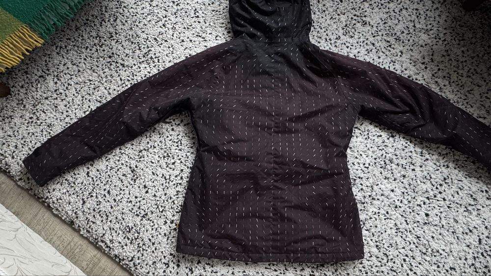 Дамско сноуборд яке Burton размер М