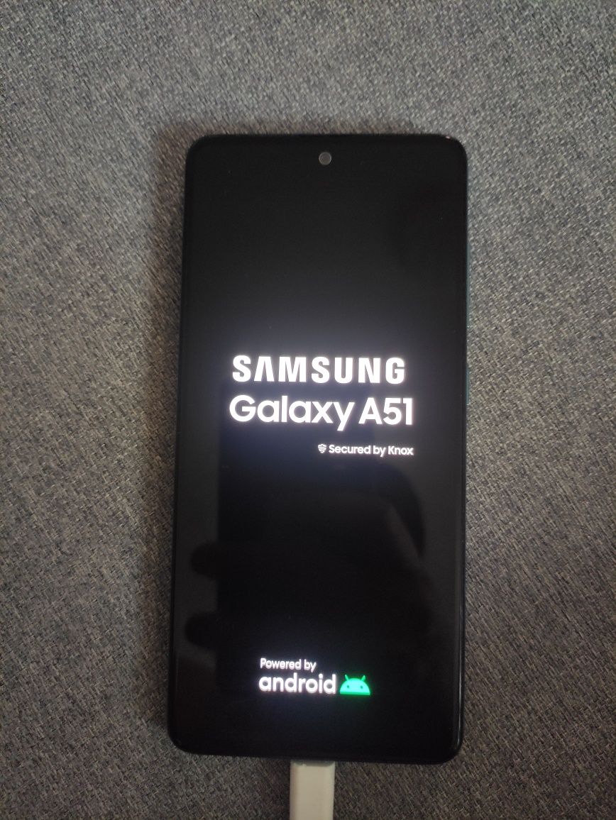 Samsung Galaxy A51, 4/128Gb, stare foarte buna