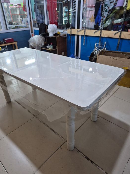 Стол 1.80 см - 56.000₸.