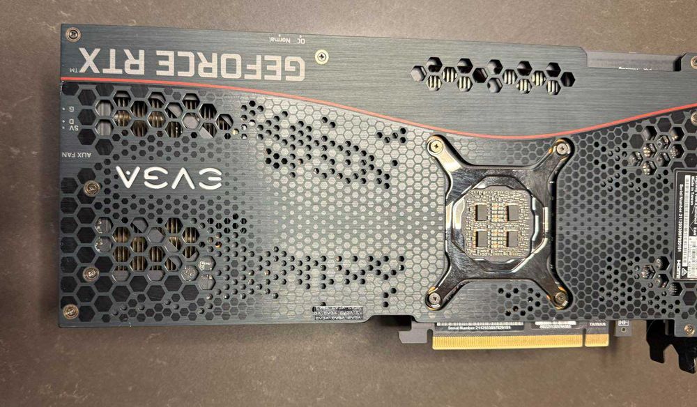 Продавам EVGA GeForce RTX3080 FTW3 Ultra 10GB