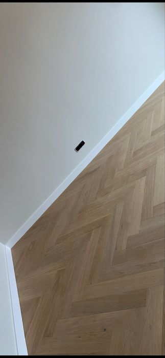 Montaj Parchet Herringbone Calitate Premium și Finisaj Impecabil!