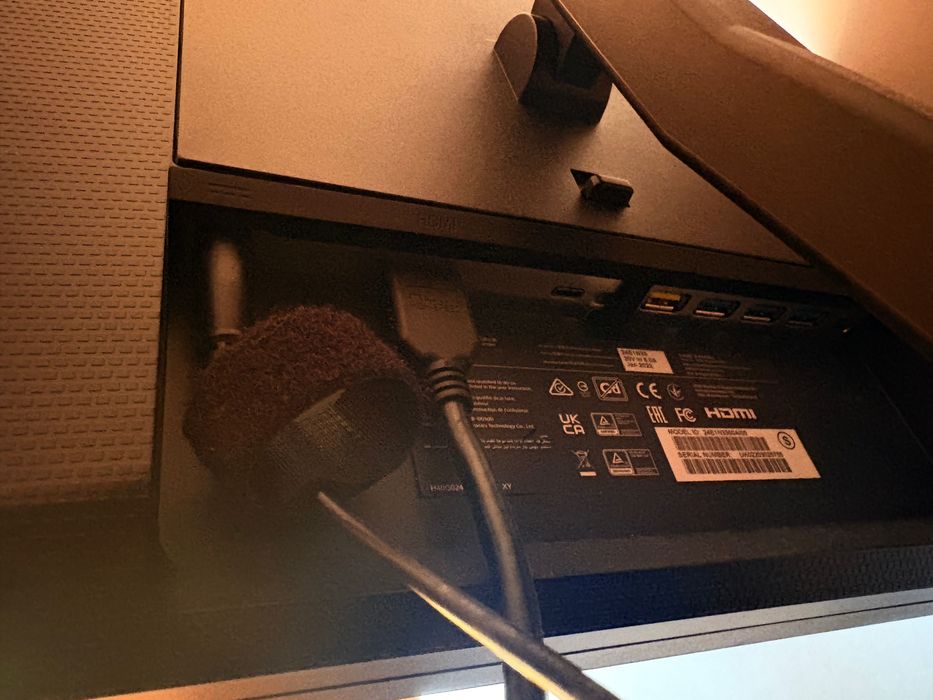 Монитор Philips 24E1N3300A/00