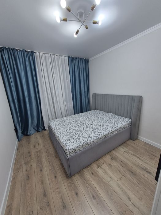 Кровать с матрасом срочно