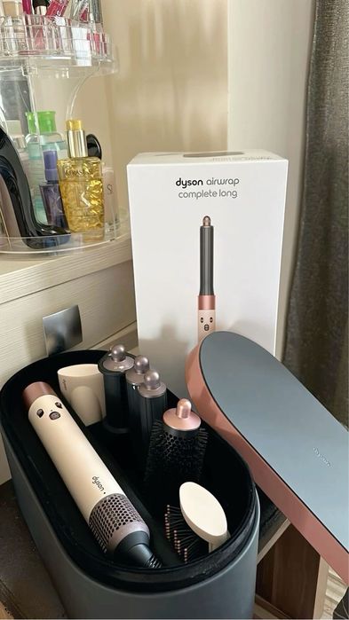 Срочно продам Dyson Styler Sakura pink