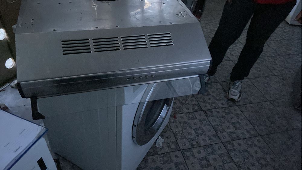 Vand masina perfect functionala garantie 2 luni/ TRANSPORT COST DECENT