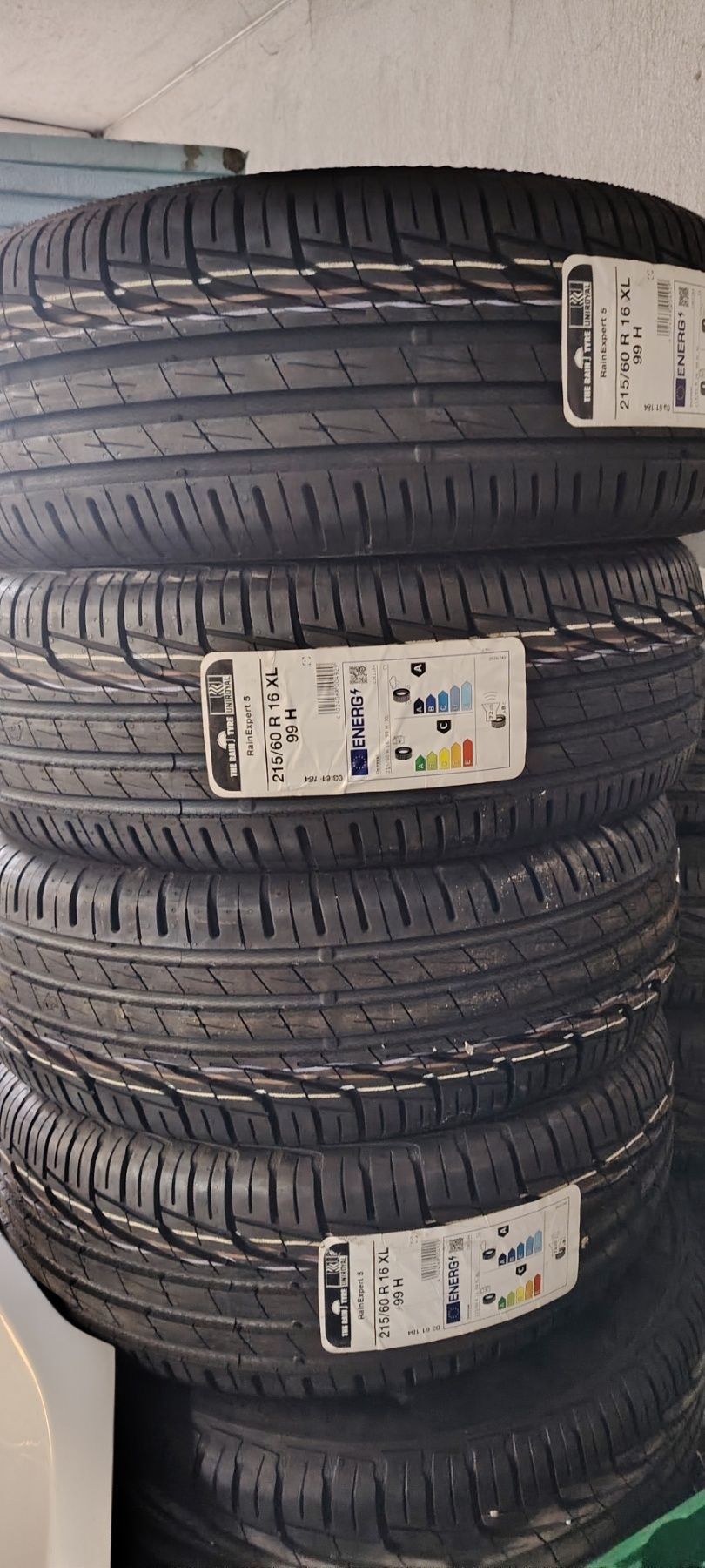 Гуми Uniroyal 215/60/16
