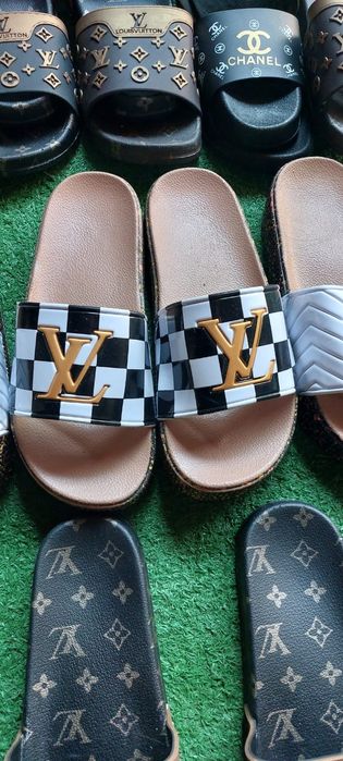 Papuci De Brand - Guci - Vrsace