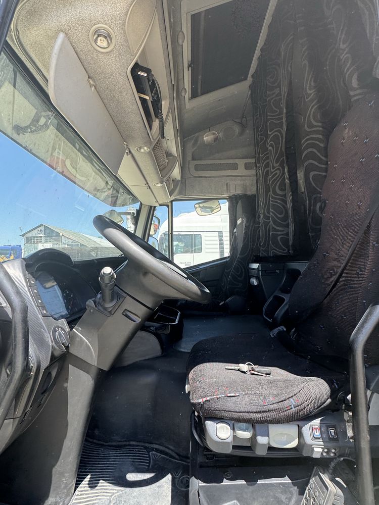 Vand man 3 buc cu semiremorci basculabile si iveco stralis