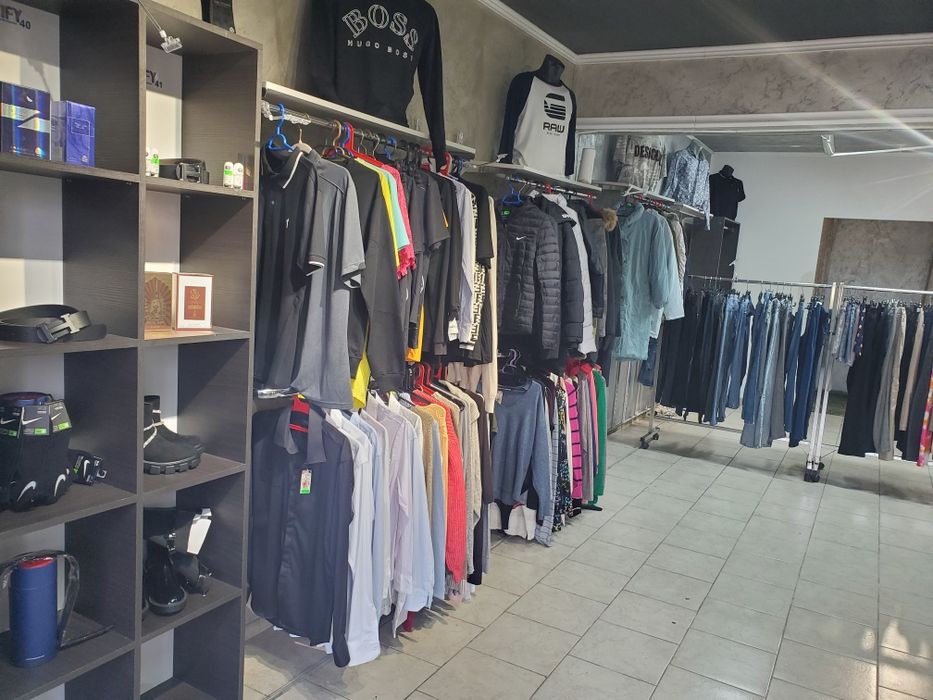 Afacere la cheie Magazin Haine Outlet