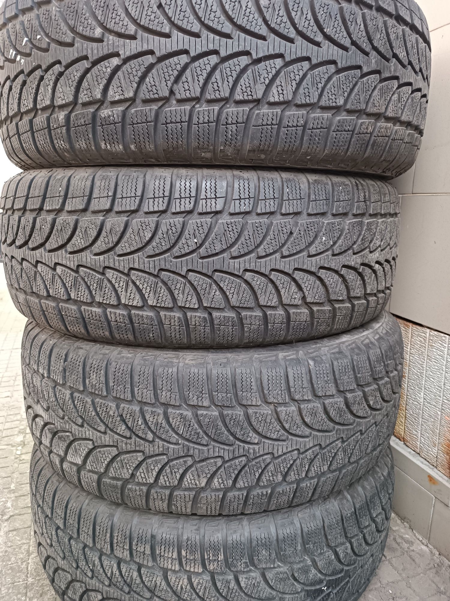 Зимни гуми Bridgestone blizak