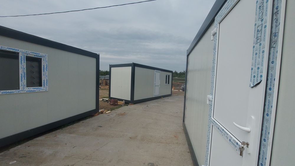 Vand container cu grup sanitar