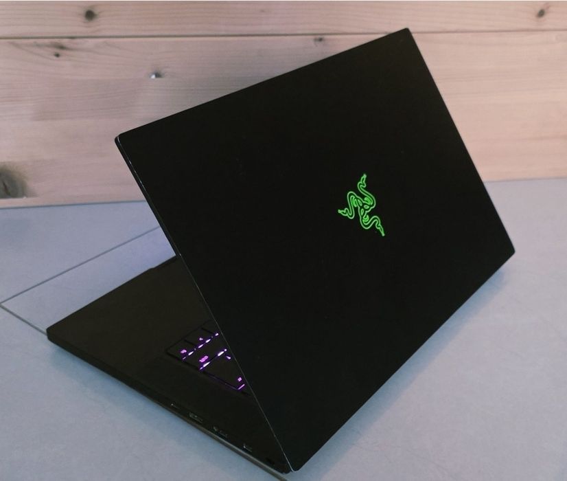 Laptop gaming Razer Blade 15 Advanced 2018 i7 8750 GTX 1060 6GB NVMe 5
