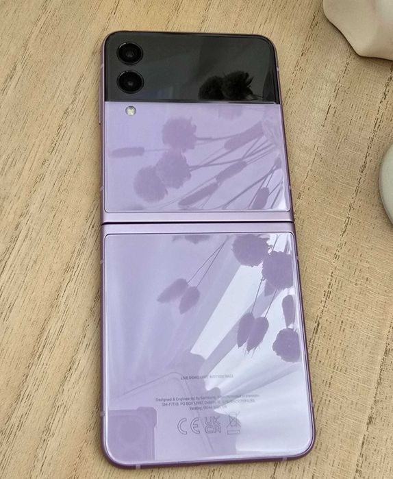 Сгъваем телефон Samsung z3filp