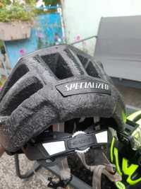 Specialized каска