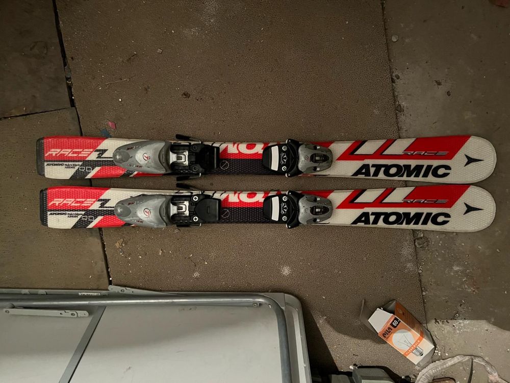 Skiuri copii Atomic Race 90