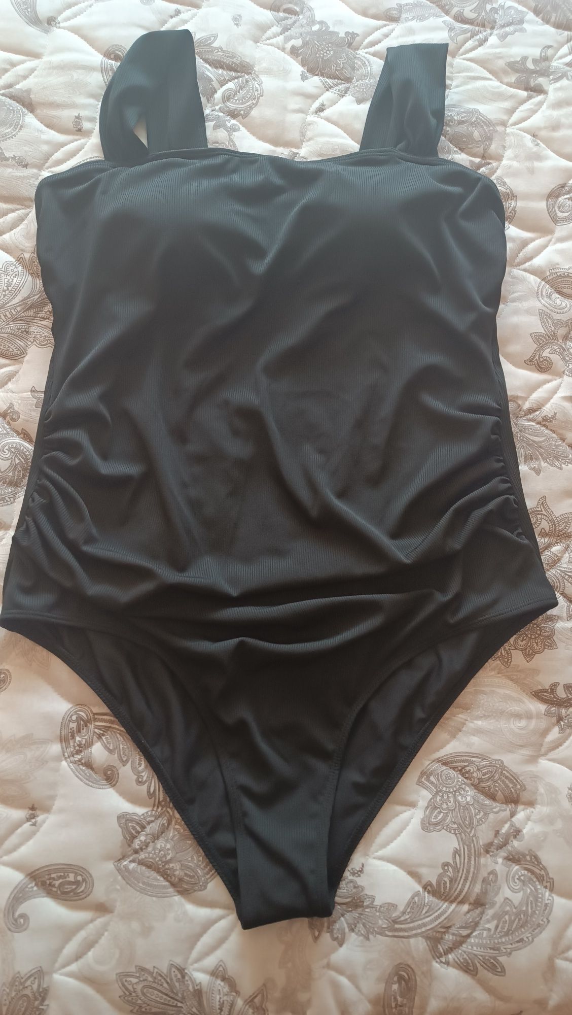 Дамски цял черен бански XXL