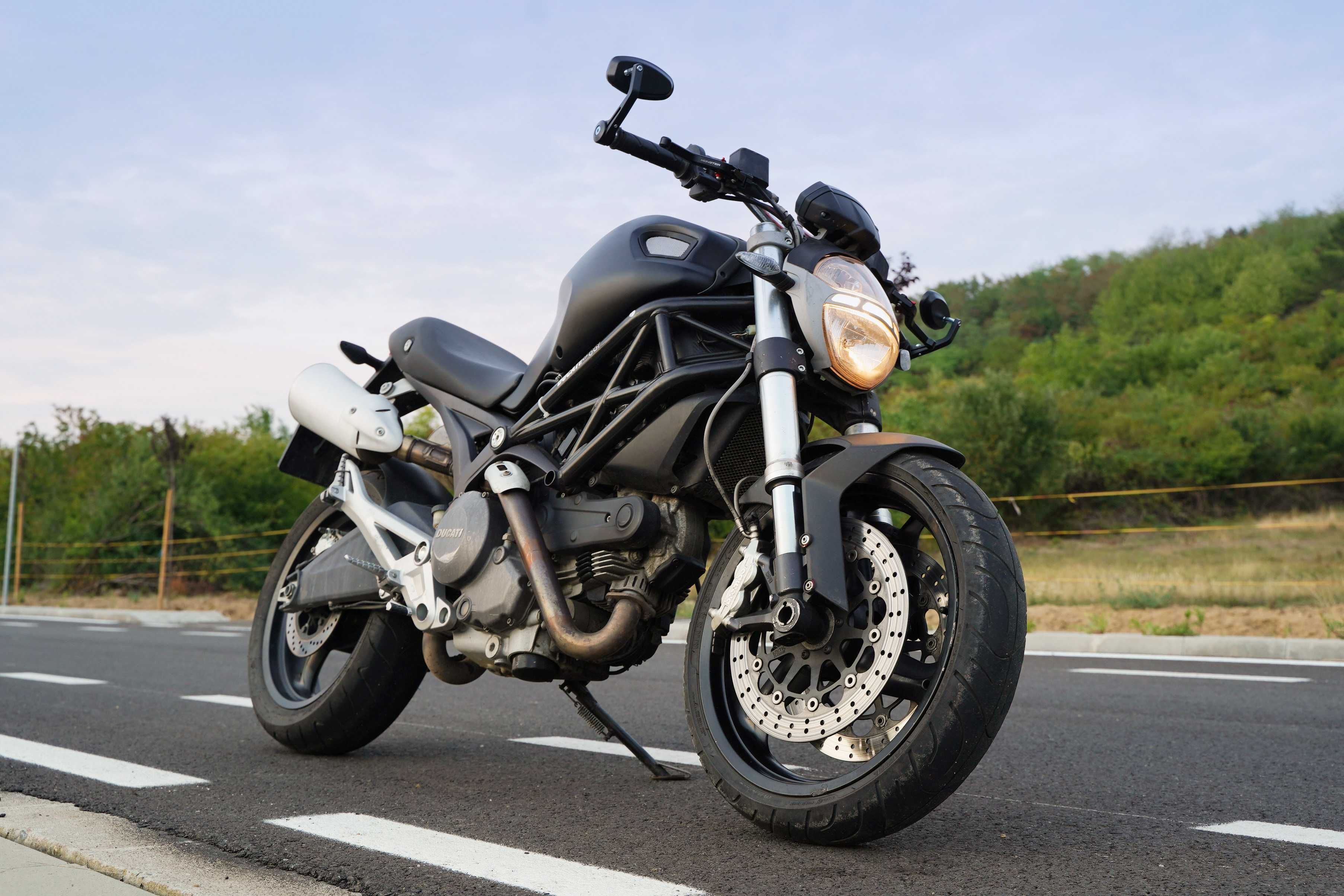 Ducati Monster 696 din 2008