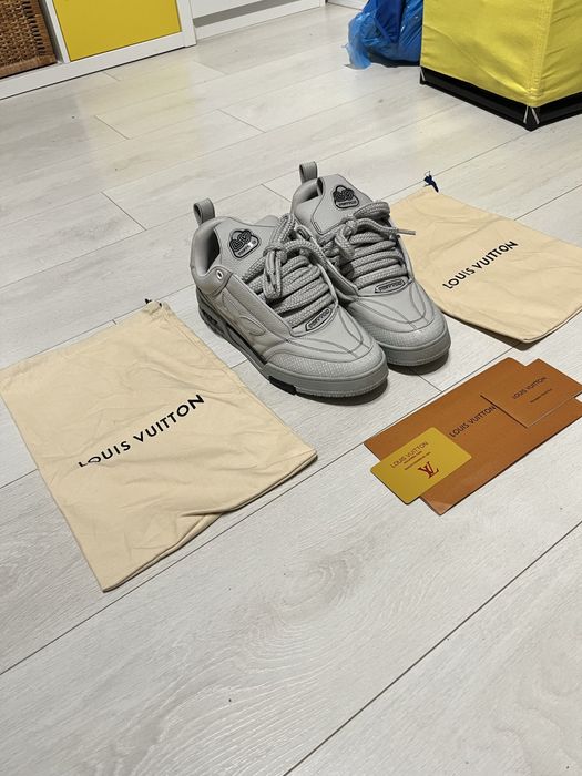 LV Skate Grey.
