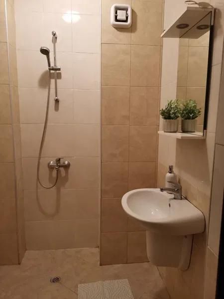 Дава се под наем Тристаен апартамент в Пловдив, Център - 91 кв.м за 500 € - Снимка #5