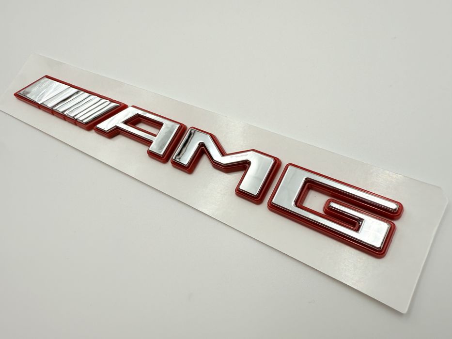 Emblema Mercedes AMG Bicolor spate crom/rosu
