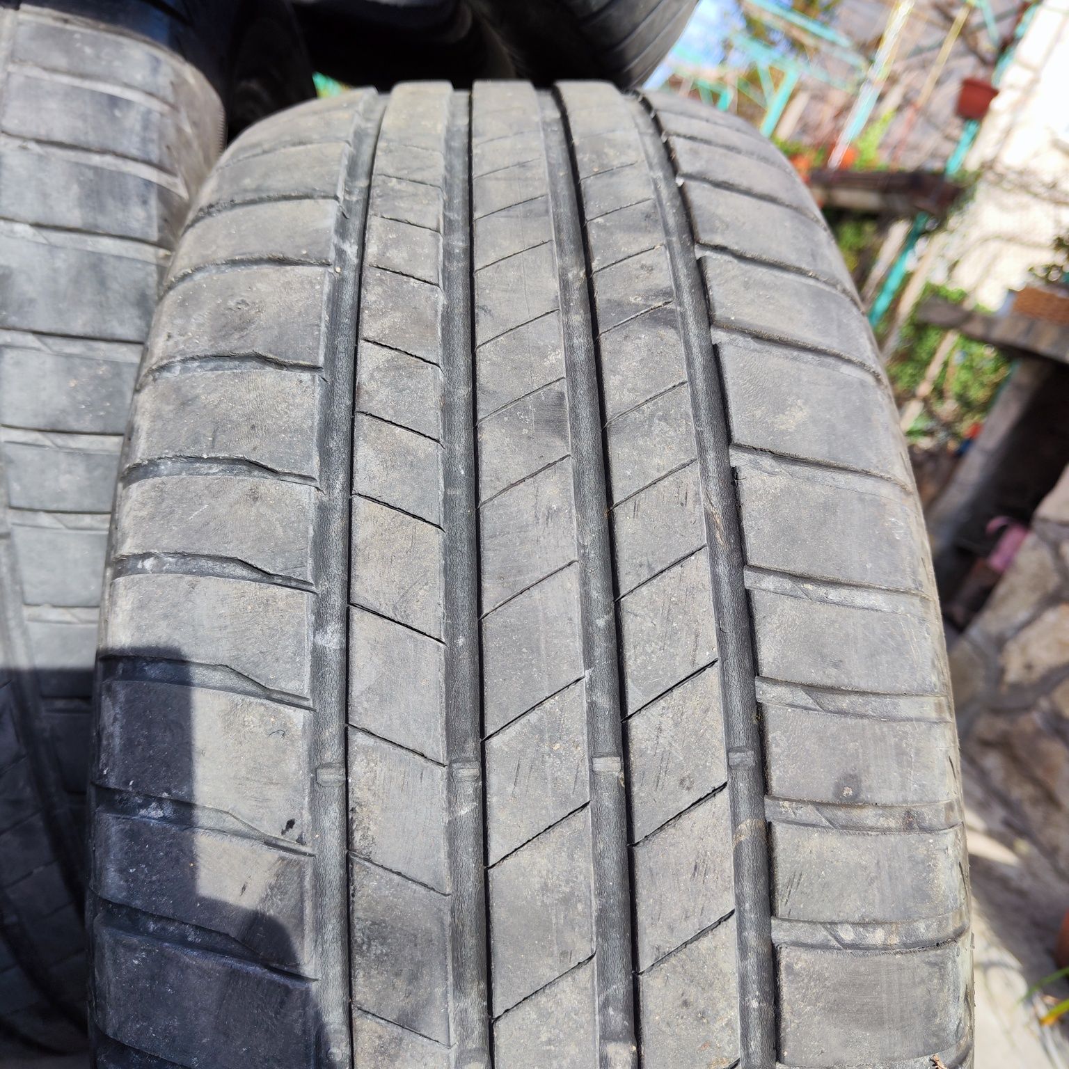 215 55 17 Bridgestone turanza too5