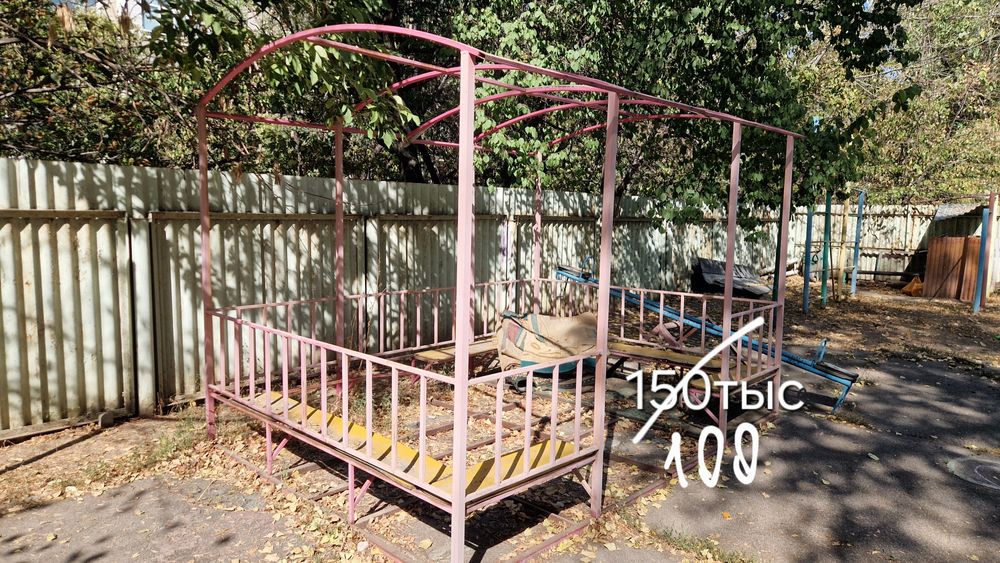 Срочно продам биседку