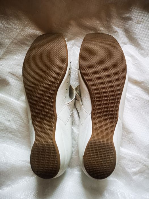 Încălțăminte dama mărimea 44-45 piele naturală papuci mari