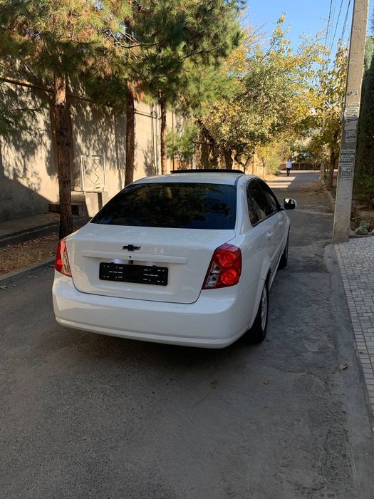 Lasetti getra qilingan