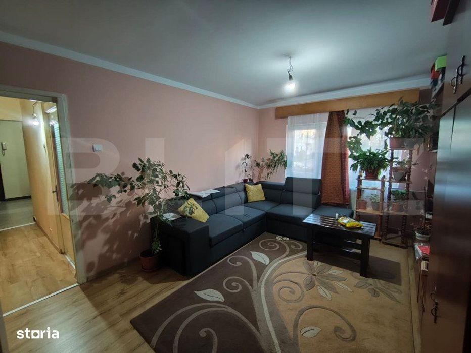 Apartament de vanzare, cu 4 camere, 80 mp, zona Calea Aradului