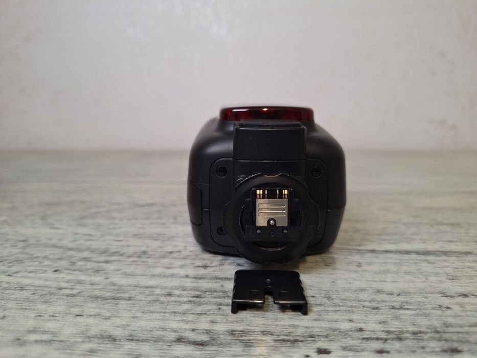 Godox TT685S Thinklite Blit TTL pentru Sony