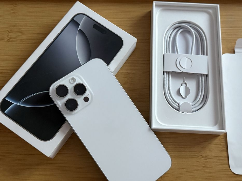 Iphone 16 pro max, impecabil NEFOLOSIT