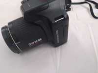 Предлагам полу профи фотокамера Kodak Easyshare Max z990