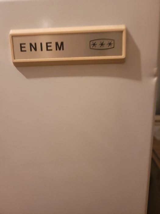 Хладилник Eniem 162/53/62 дълб.