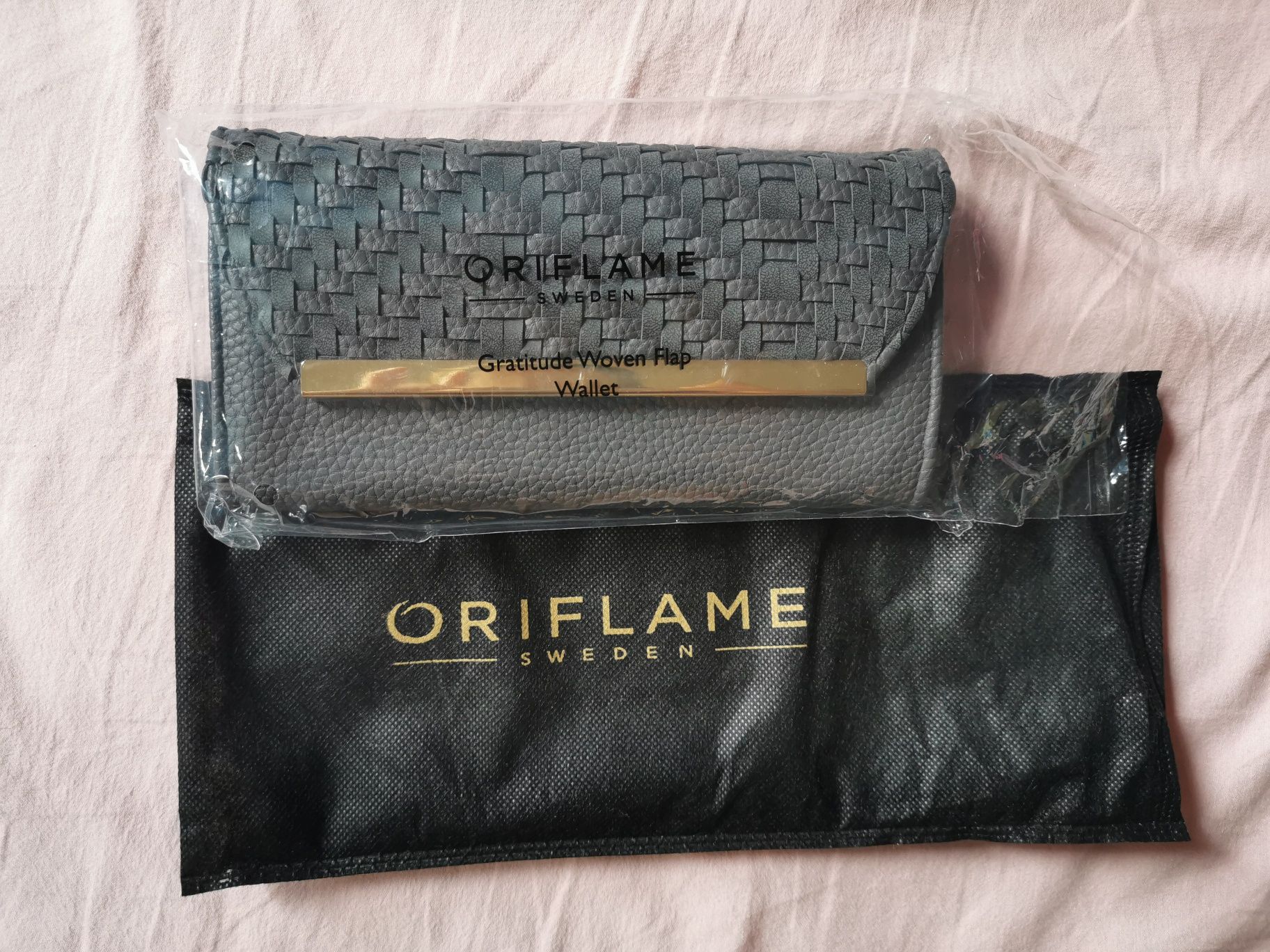 Портфейл 50 години Oriflame