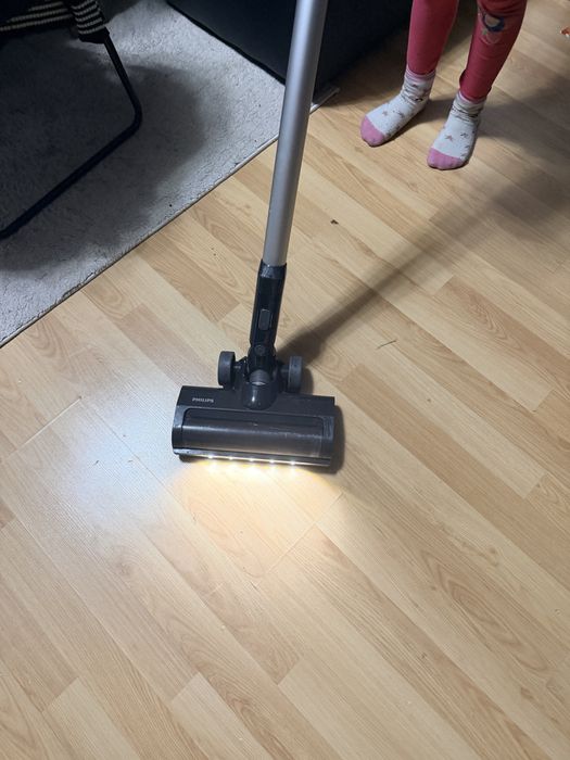 Верикална прахосмукачка с моп за миене Philips AQUA 25.2 V