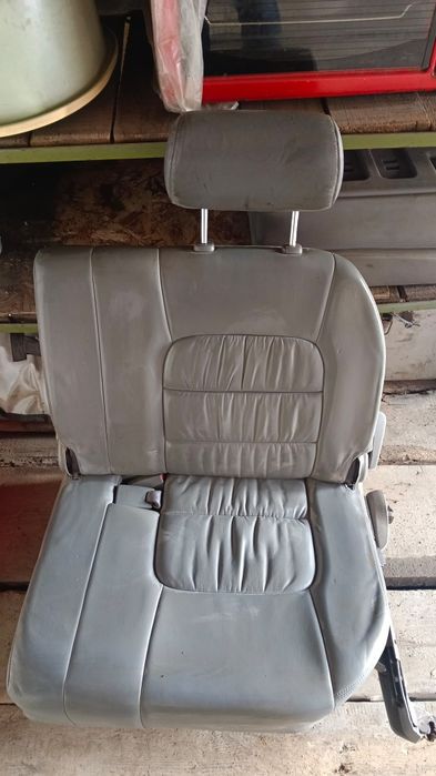 Сиденье 3-ий ряд