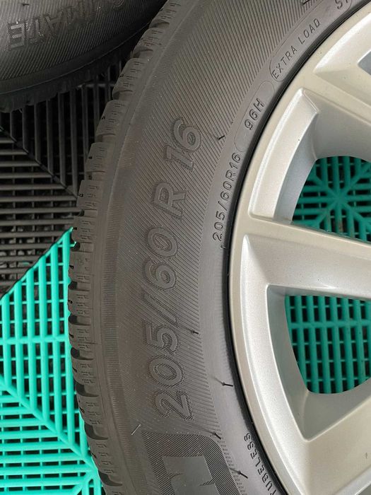 Jante noi R16 anvelope noi allseason 205 60 R16 Renault Megane Captur2