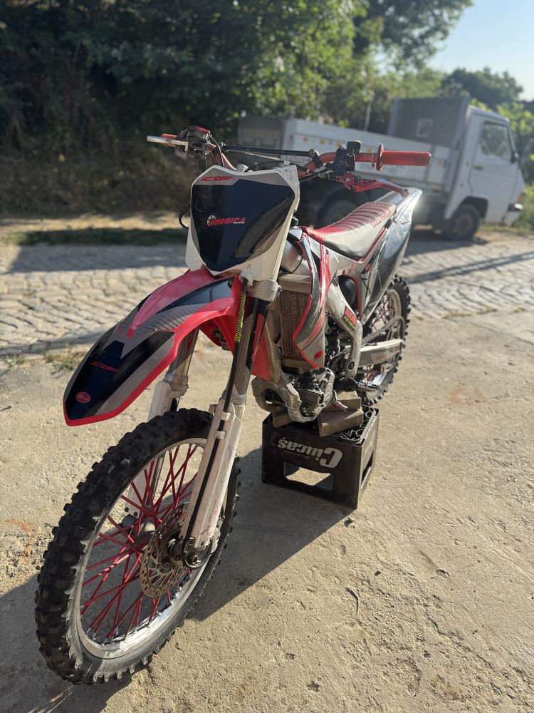 Vand sau schimb honda crf 250r 2012