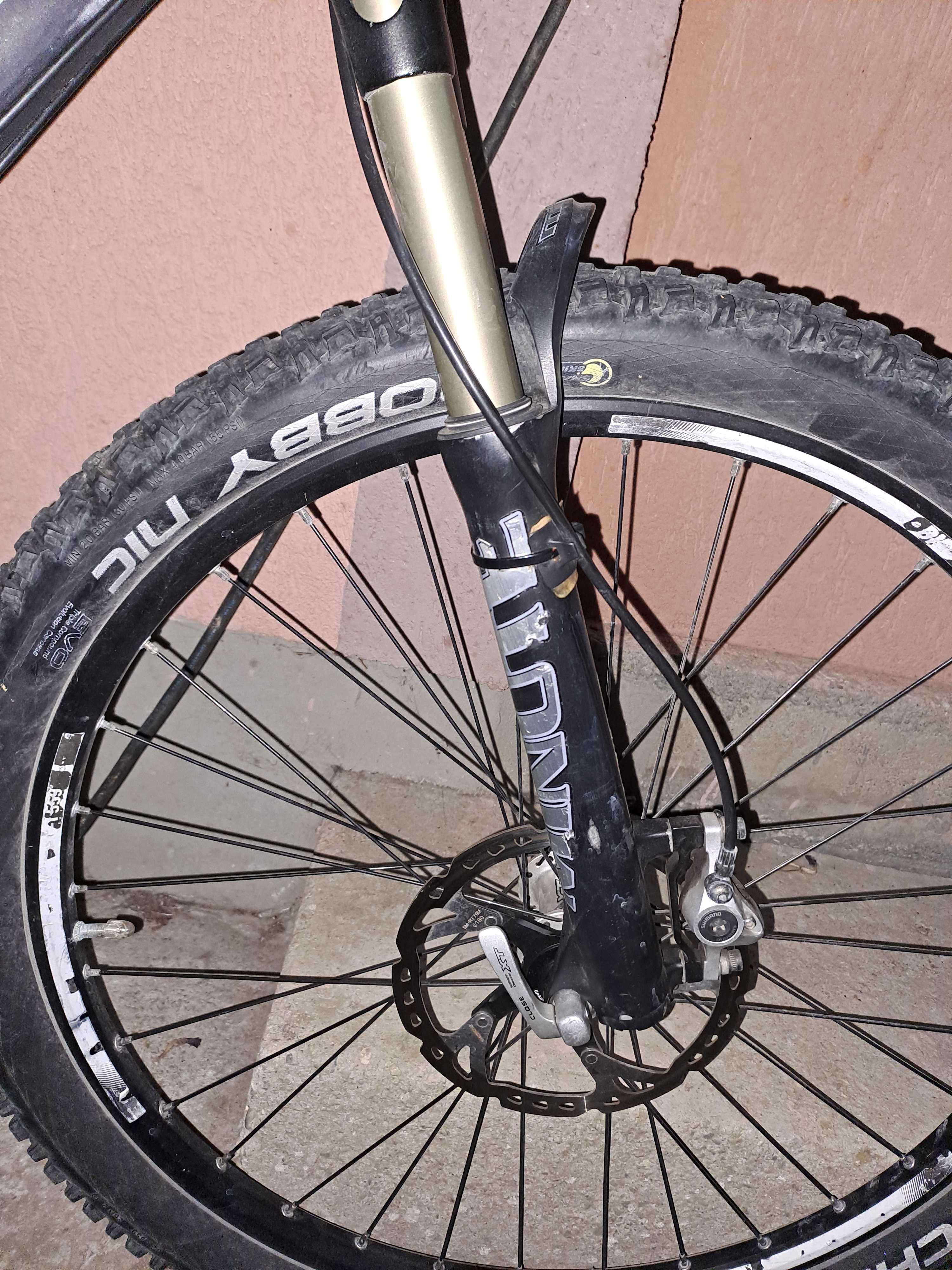 Vand bicicleta full suspensii marime rotii 26!