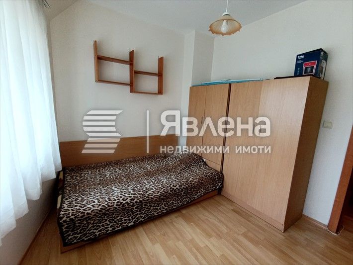 Дава се под наем Тристаен апартамент в Варна, Цветен квартал - 66 кв.м за 500 € - Снимка #5