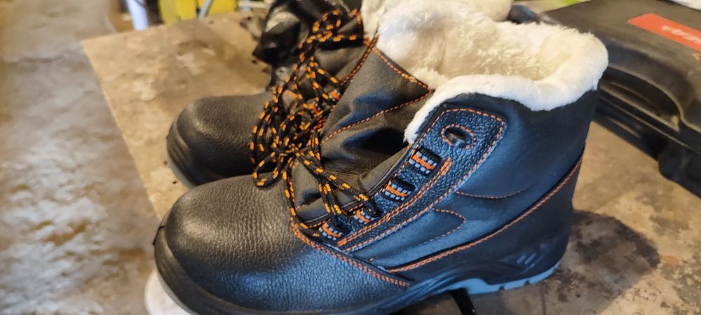 Ботинки рабочие зимние, 40размер