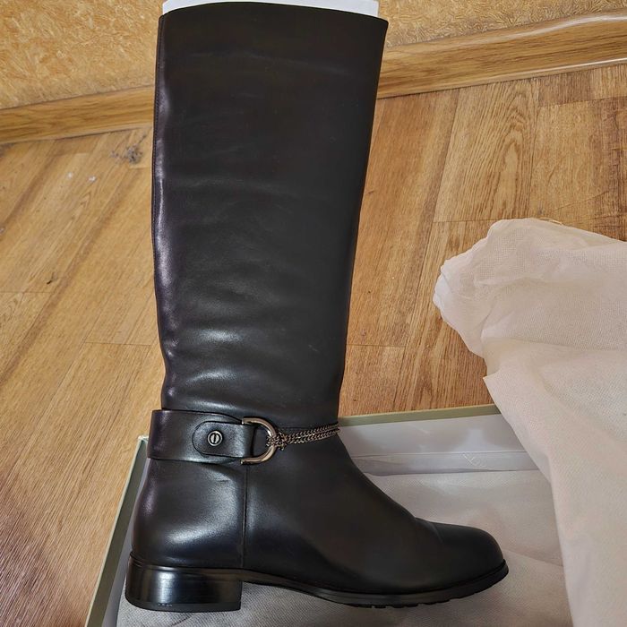 Сапоги кожанные в отличном состоянии