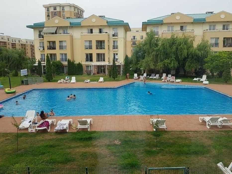 Vand apartament 3 camere