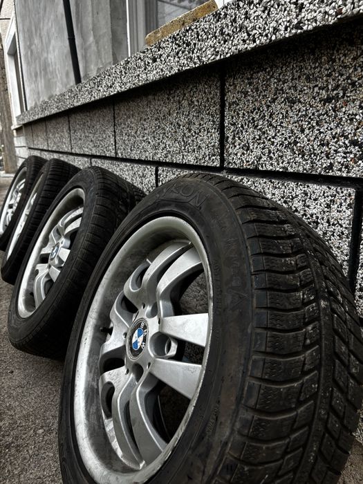 Комплект гуми с джанти 16 цола за BMW