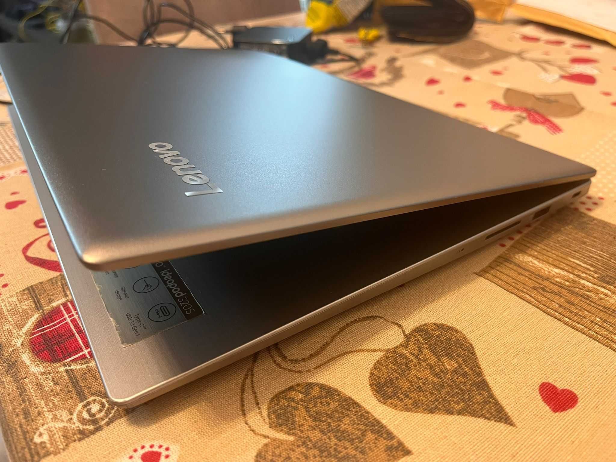 OFERTA ! Laptop Lenovo-Slim 16" hdd 1 TB 8 GB RAM 2 GB Radeon R7 M440