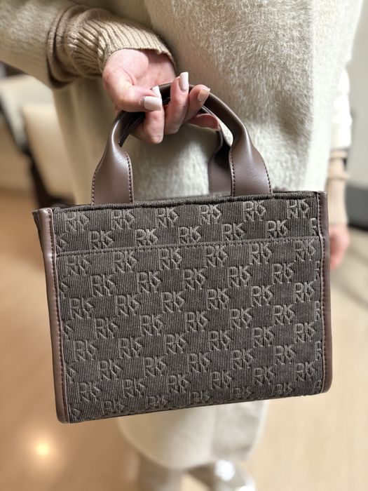 Данска чанта DKNY