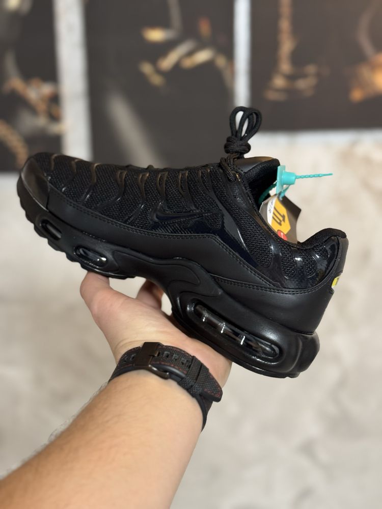 Adidasi Barbati Nike Air TN Full Black!