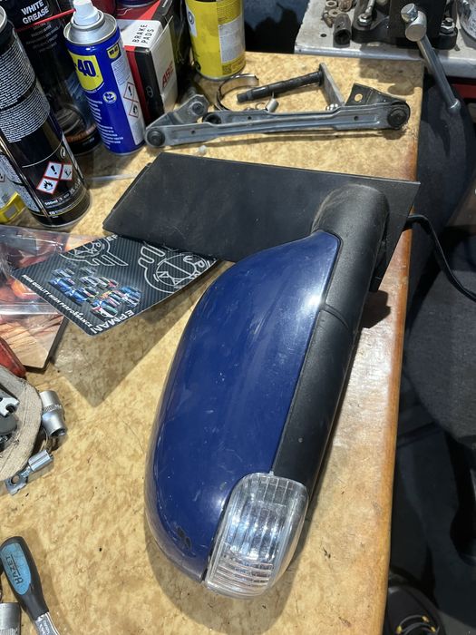 Дясно огледало Vw Touran ,Туран