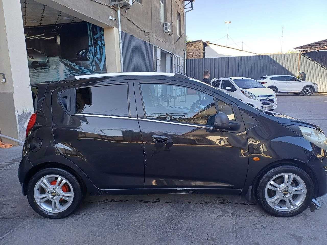 Spark 2012 1L 185000 probeg